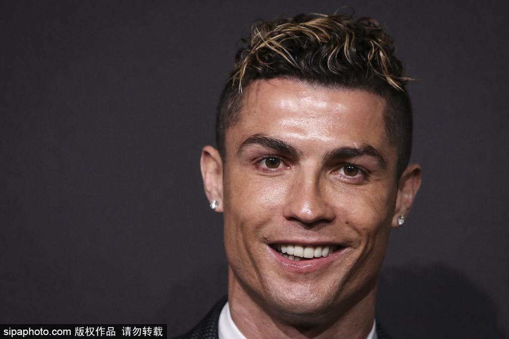 活塞122-117击败步行者，豪取13连胜，追平队史最长连胜纪录。