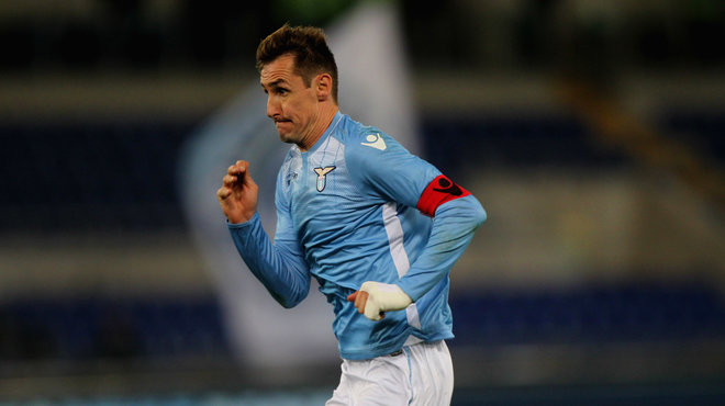 埃贝尔：于帕可能还有其他选择；我们应该能与他续约成功（埃贝尔：于帕或有其他选项，但我们有信心完成续约）