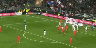 巴萨全力留住拉什福德 弗里克视其为优先目标（巴萨誓留拉什福德 弗里克将其列为头号目标）