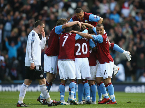 快船下半场进攻崩盘：科比-布朗得分超过哈登和小卡，末节6分钟仅得2分