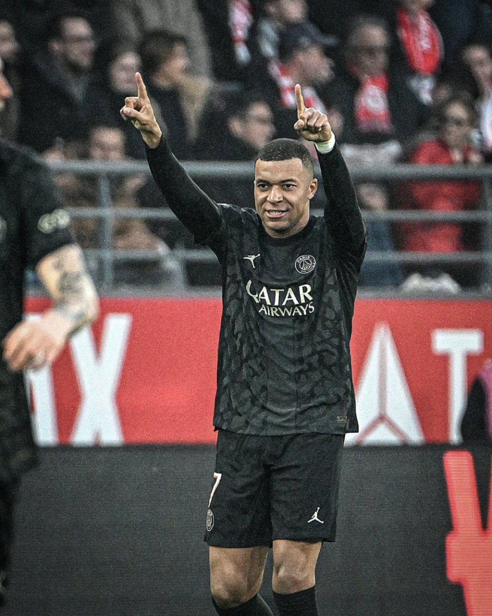 津门虎将在11月16日举办年票球迷开放日活动，共100个名额