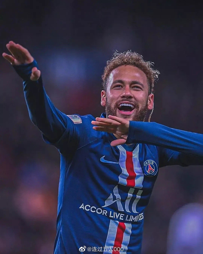 B费成为英超历史上第五位连续5个客场送出助攻的球员