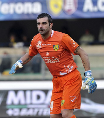 拜仁欧冠战巴黎大名单：凯恩领衔，诺伊尔、卡尔在列（拜仁欧冠迎战巴黎大名单：凯恩压阵，诺伊尔、卡尔在列）