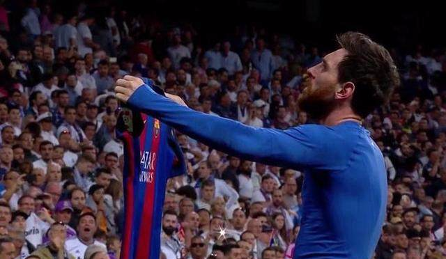 2场贡献6球1助攻+夺得金靴，法比奥当选中超11月最佳球员（两战斩6球1助并加冕金靴，法比奥荣膺中超11月最佳球员）