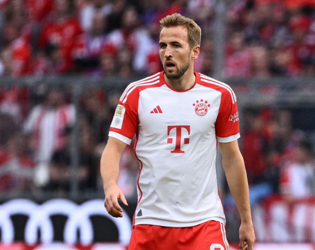 巴斯托尼：最难防的对手是亚马尔；属于皮奥的时代一定会到来（巴斯托尼：亚马尔是我遇到的最难对手；皮奥的时代终将到来）