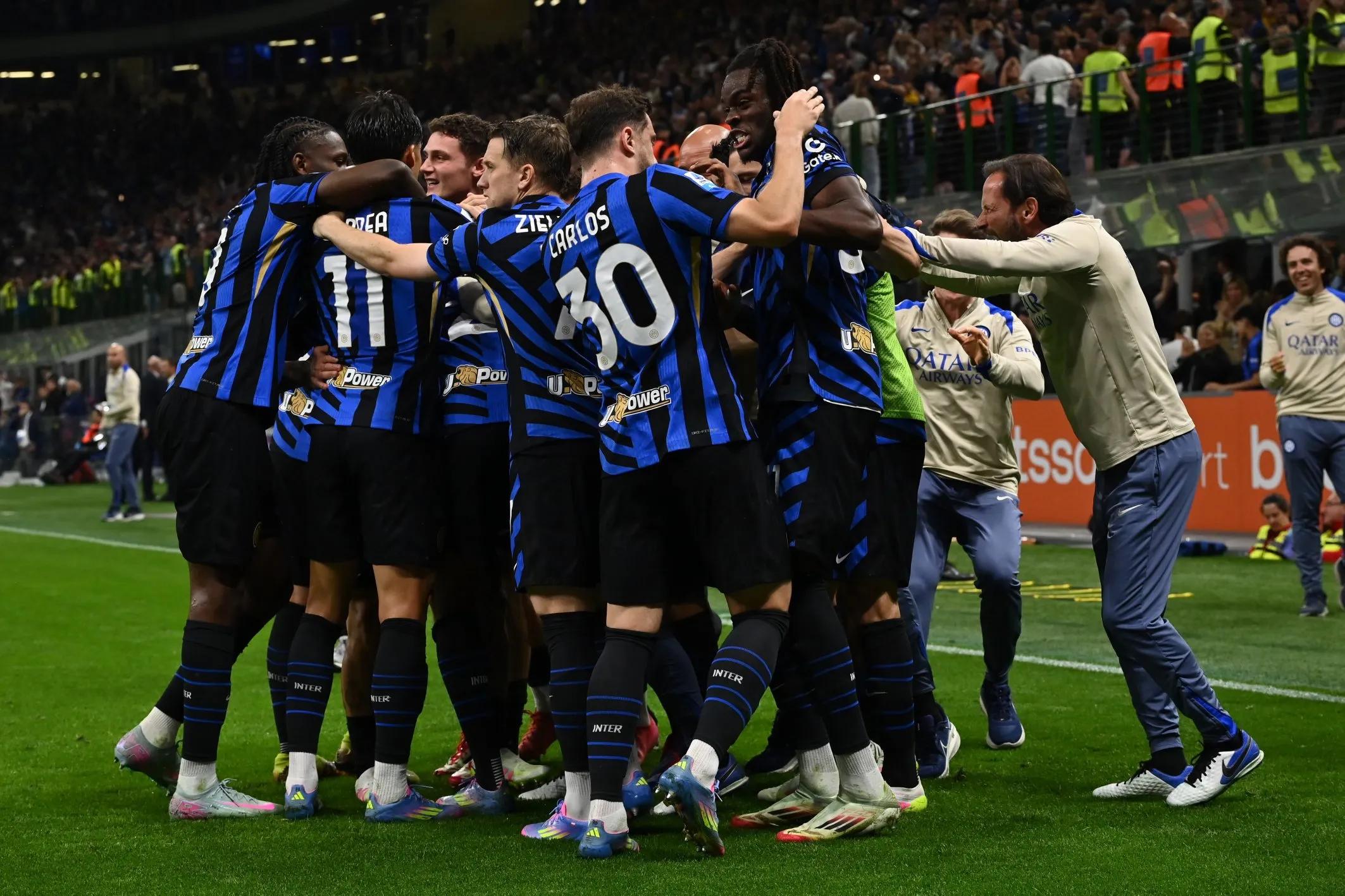 孙颖莎因伤缺席乒超半决赛：与深大情谊永不缺席，祝队友取得佳绩（孙颖莎因伤无缘乒超半决赛，心系深大，祝队友再创佳绩）