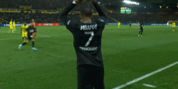 队长镇守后防，比肩最佳表现